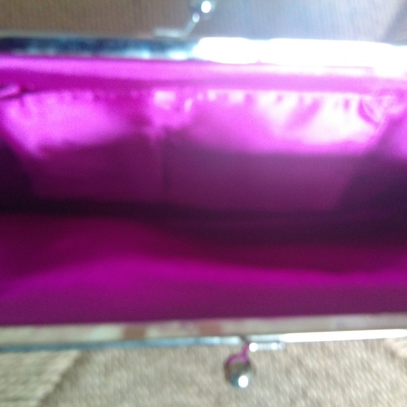 Hello Kitty Purse - Picture 3 of 3